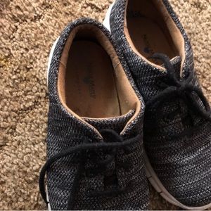 Nurse Mates non-slip sneaker shoe size 7